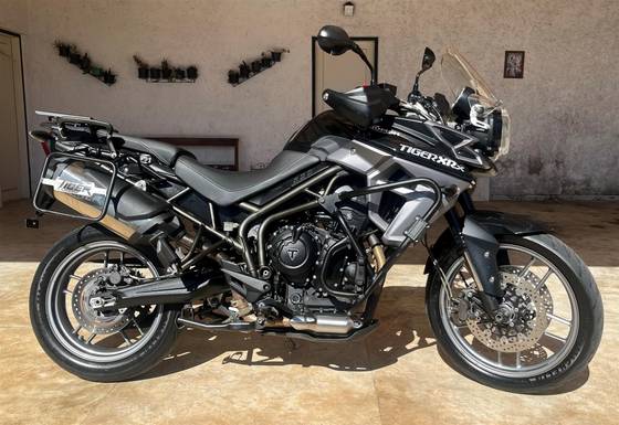 TRIUMPH TIGER 800 XRX TRIUMPH TIGER 800 XRX